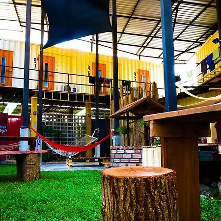 Sabaidee Lanta Hostel